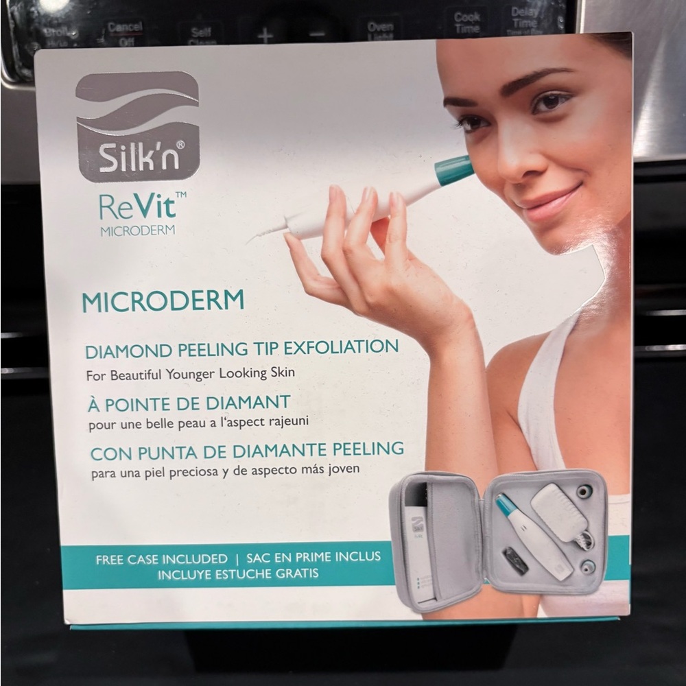 ReVit Microderm Device - White